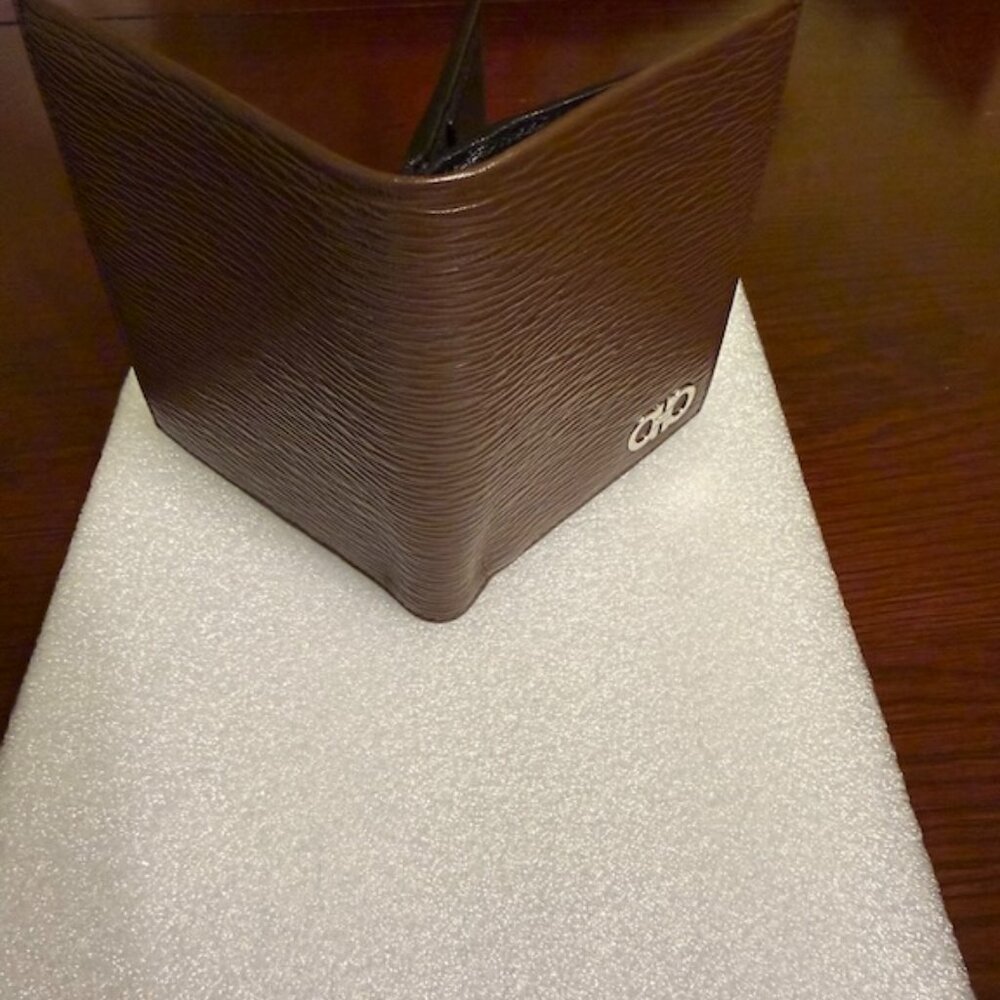 Salvatore Ferragamo men wallet